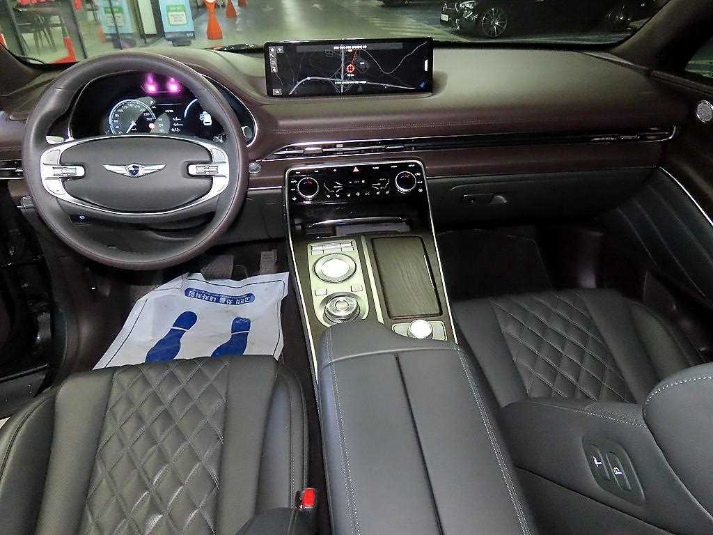 Genesis GV80 - Vista 10