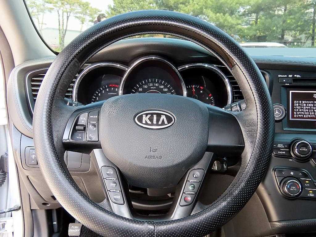KIA K5 - Vista 8
