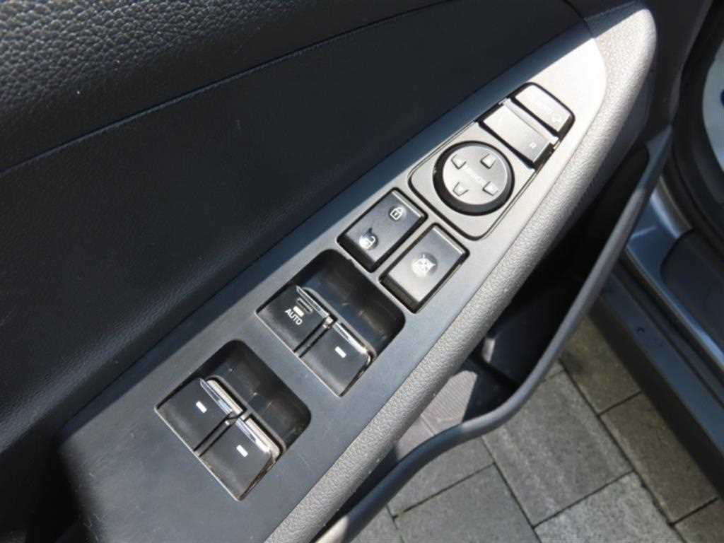 HYUNDAI Tucson - Vista 12
