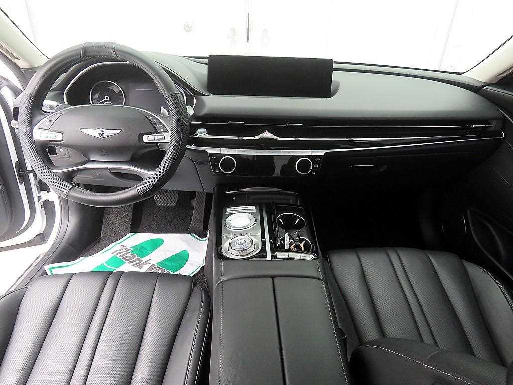 Genesis G80 - Vista 8
