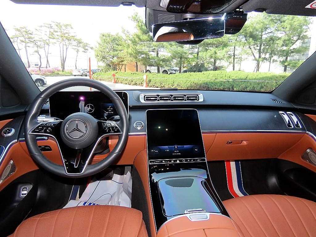 Mercedes Benz S Class - Vista 7
