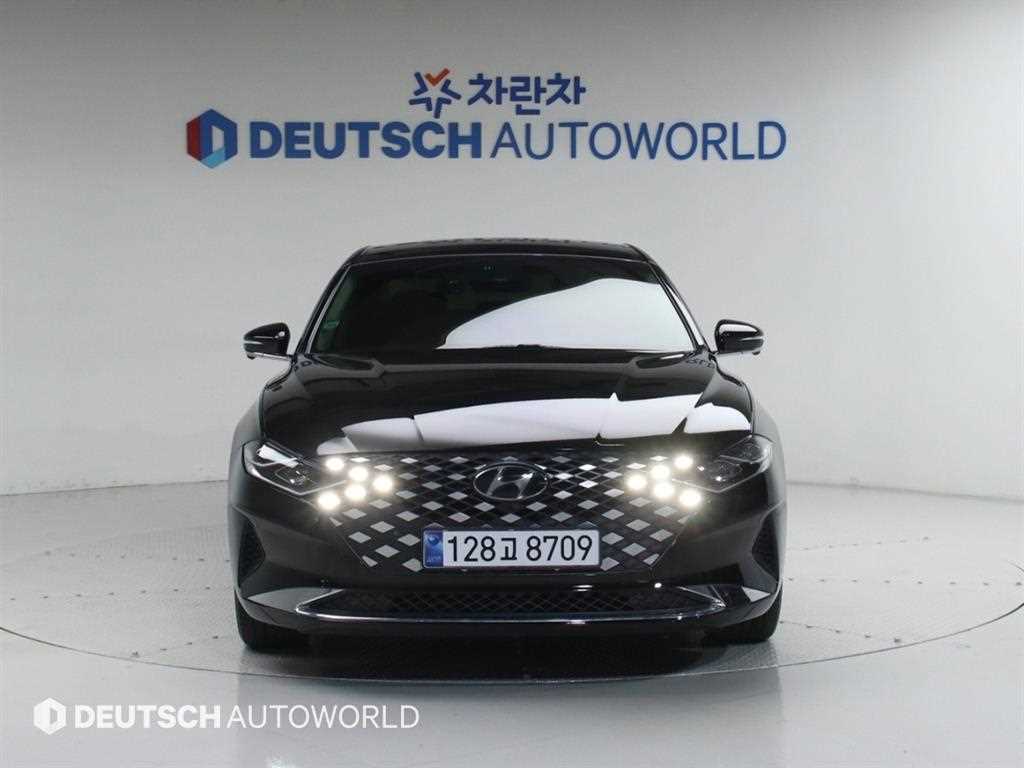 HYUNDAI Grandeur - Vista 3