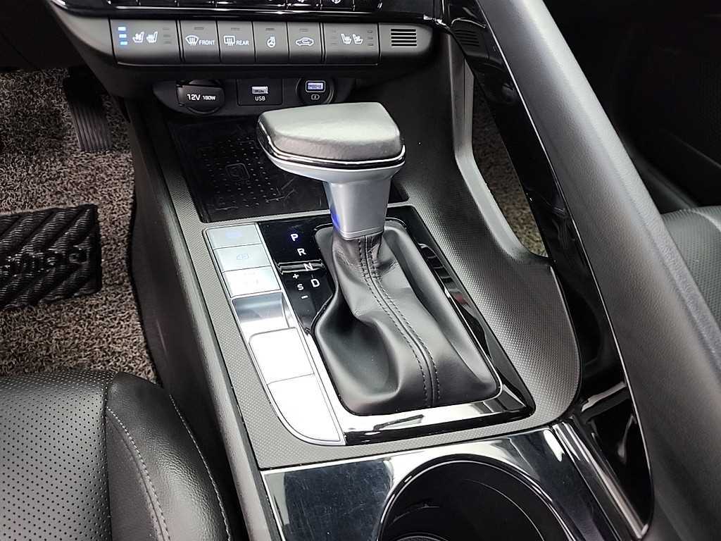 HYUNDAI Avante - Vista 8