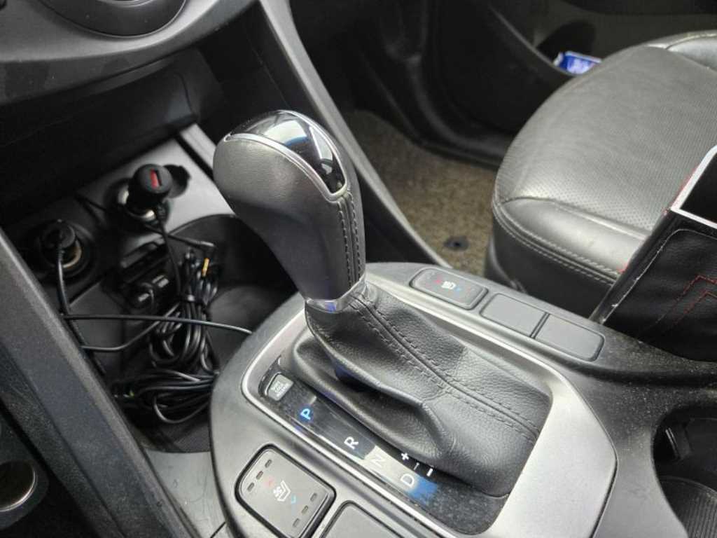 HYUNDAI Santa Fe - Vista 5