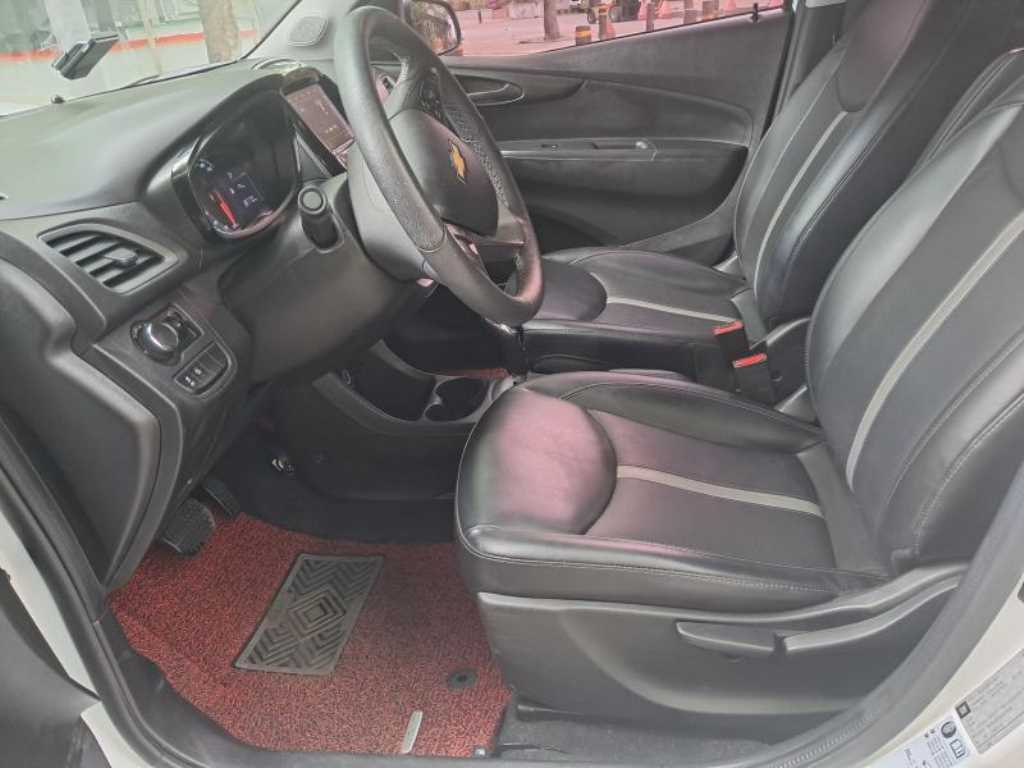 Chevrolet Spark - Vista 6