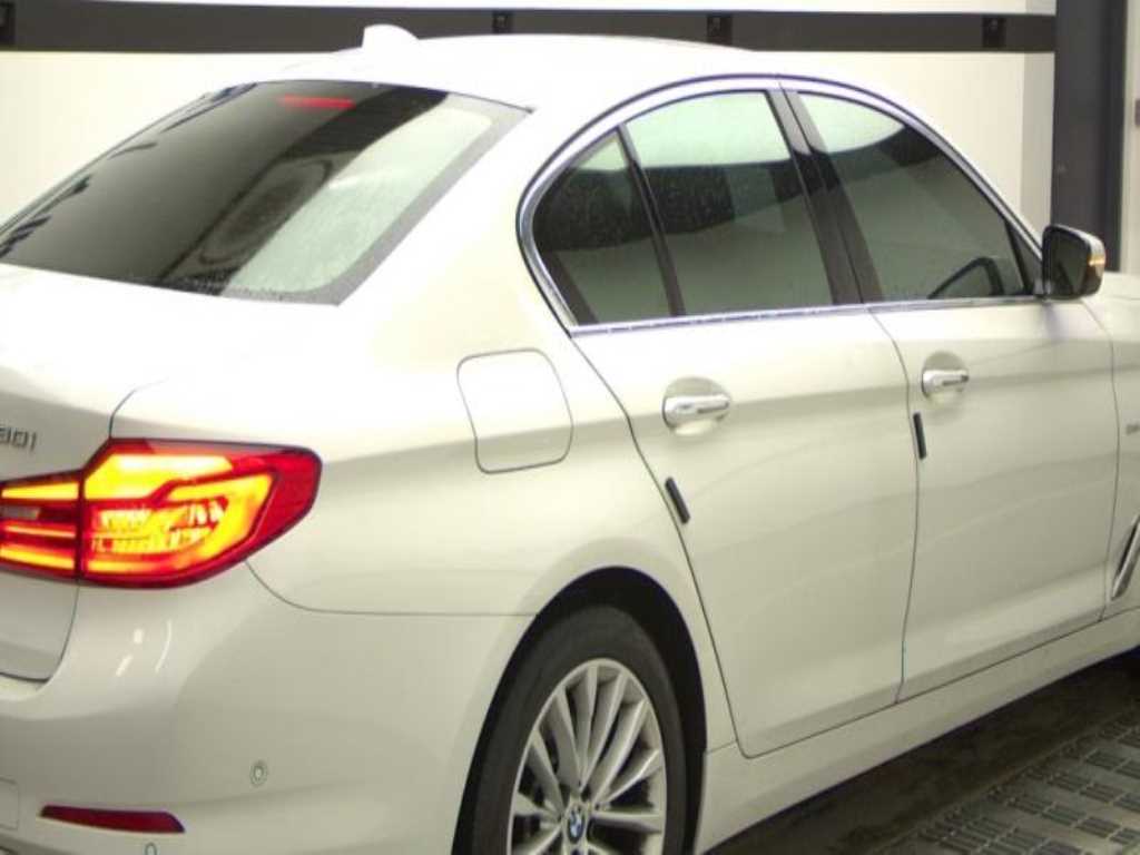 BMW 5 Series - Vista 7