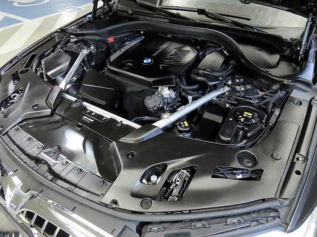 BMW 5 Series 2022 Negro - Importación desde Corea - HF Imports Iquique - Foto 19