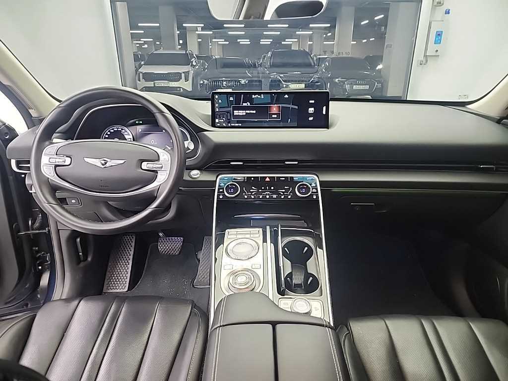 Genesis GV80 - Vista 7