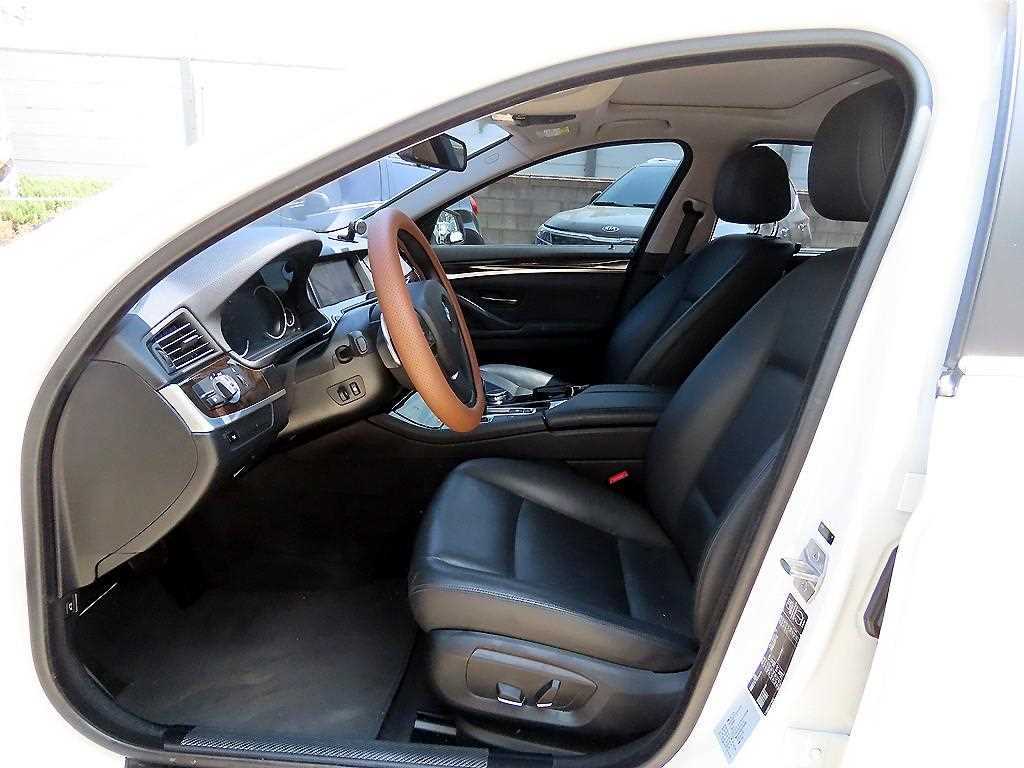 BMW 5 Series - Vista 5