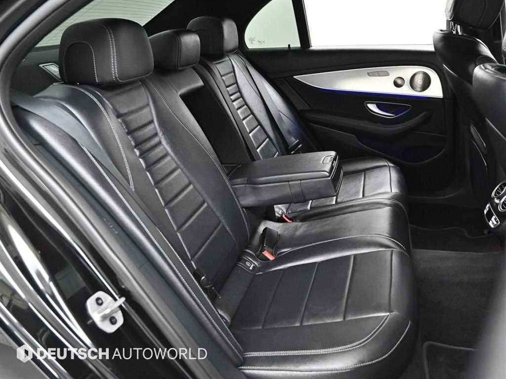 Mercedes Benz E class - Vista 12