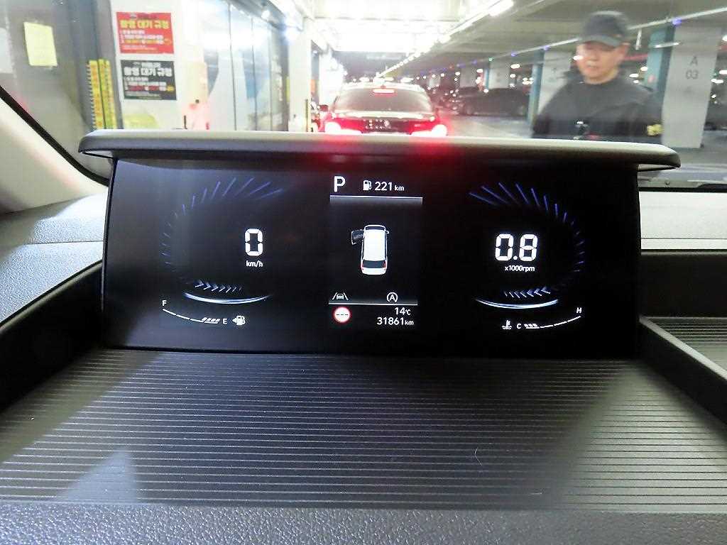HYUNDAI Staria - Vista 9