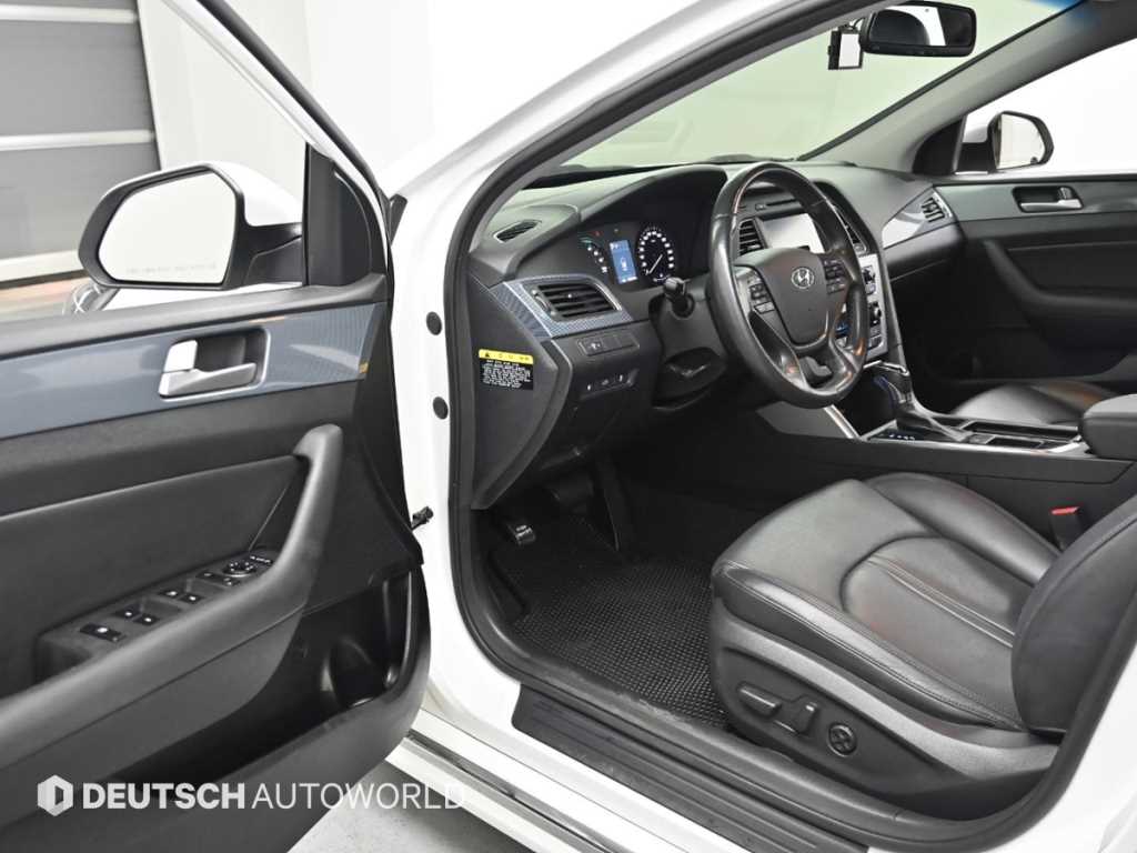 HYUNDAI Sonata - Vista 11