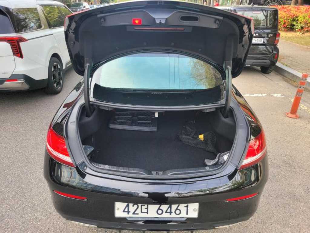 Mercedes Benz C Class 2017 Negro - Importación desde Corea - HF Imports Iquique - Foto 19