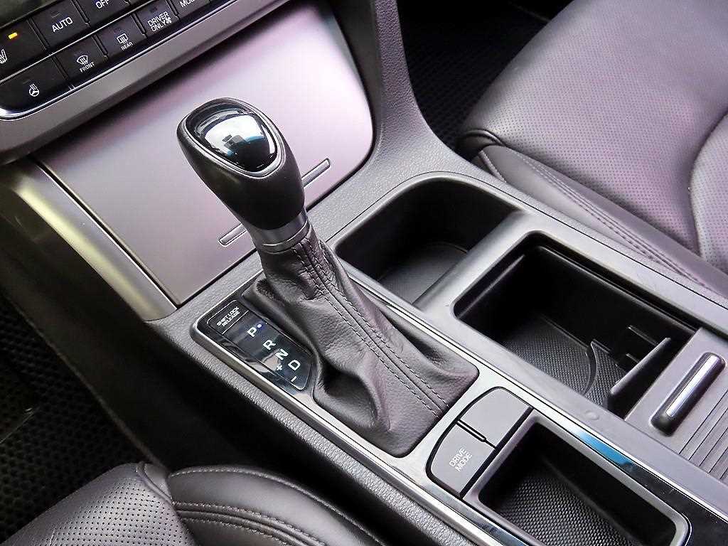 HYUNDAI Sonata - Vista 10