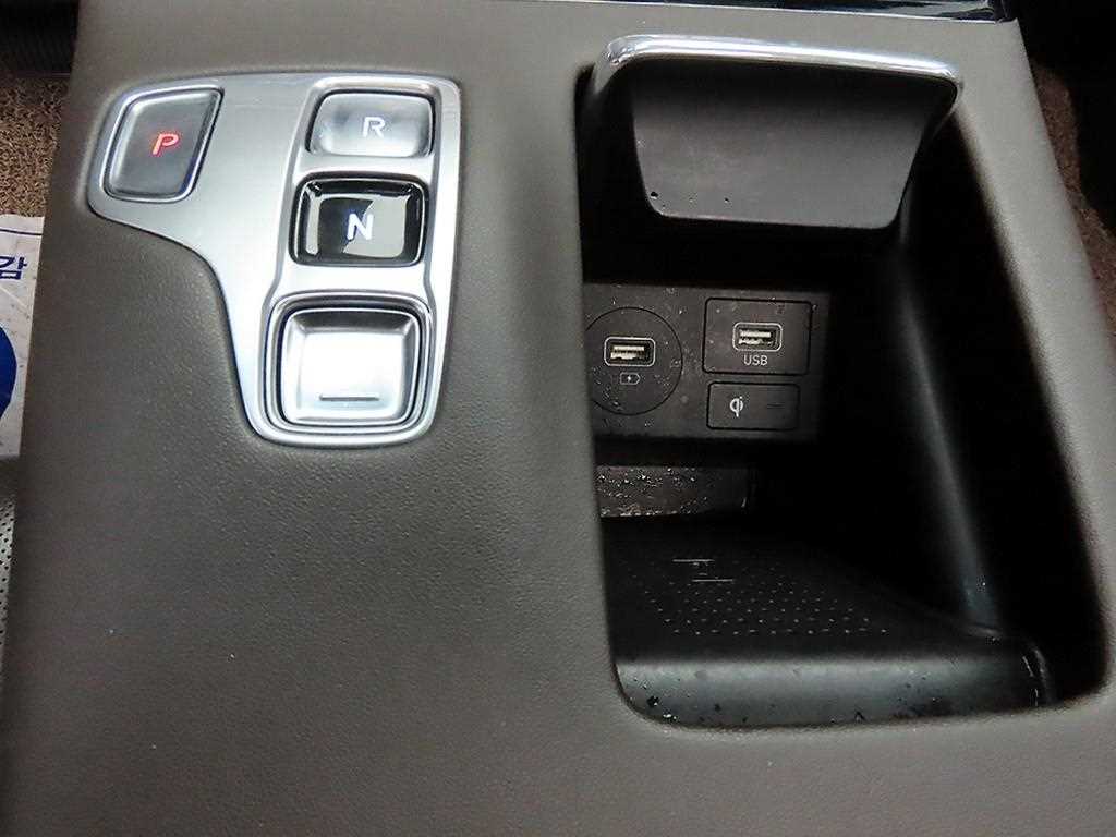 HYUNDAI Grandeur - Vista 10