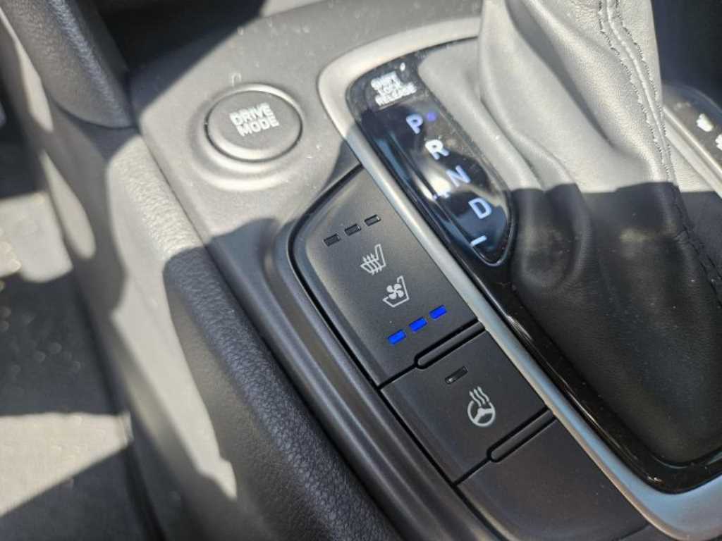 HYUNDAI Kona - Vista 8