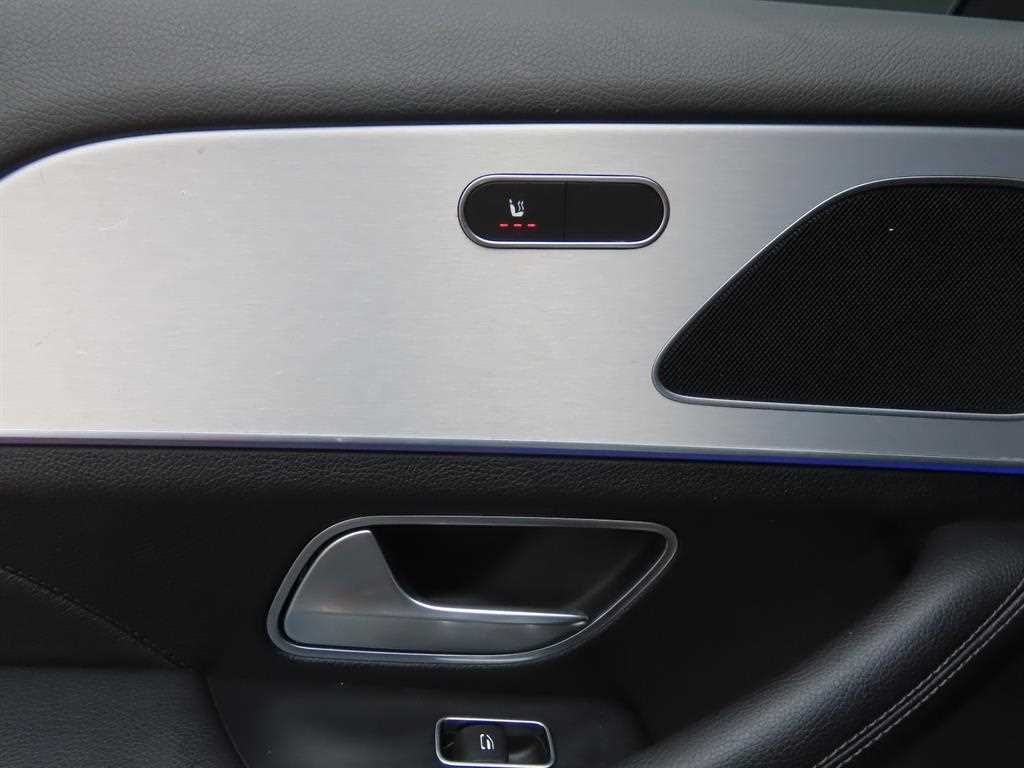 Mercedes Benz GLE Class - Vista 6