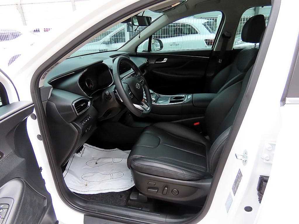 HYUNDAI Santa Fe - Vista 5