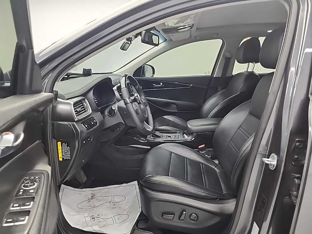 KIA Sorento - Vista 11