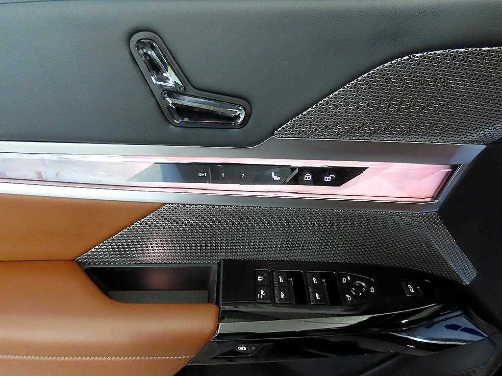 BMW 7 Series 2025 Negro - Importación desde Corea - HF Imports Iquique - Foto 13