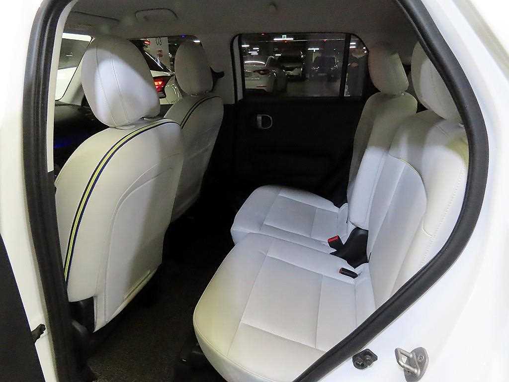 HYUNDAI Casper - Vista 7