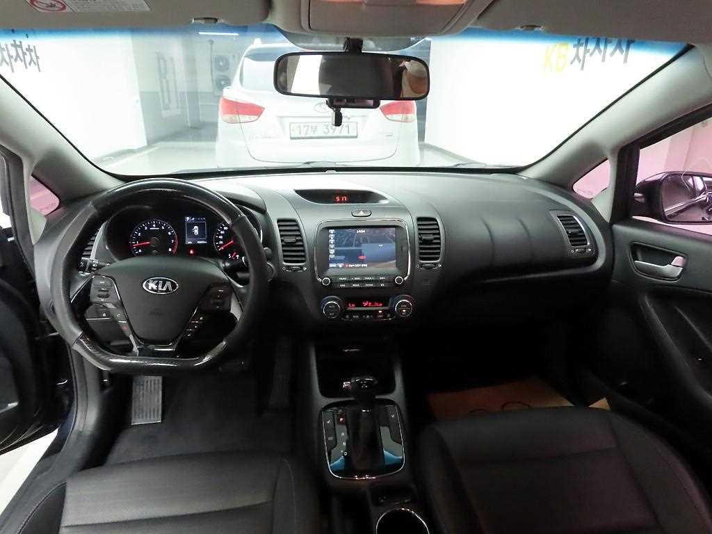 KIA K3 - Vista 7