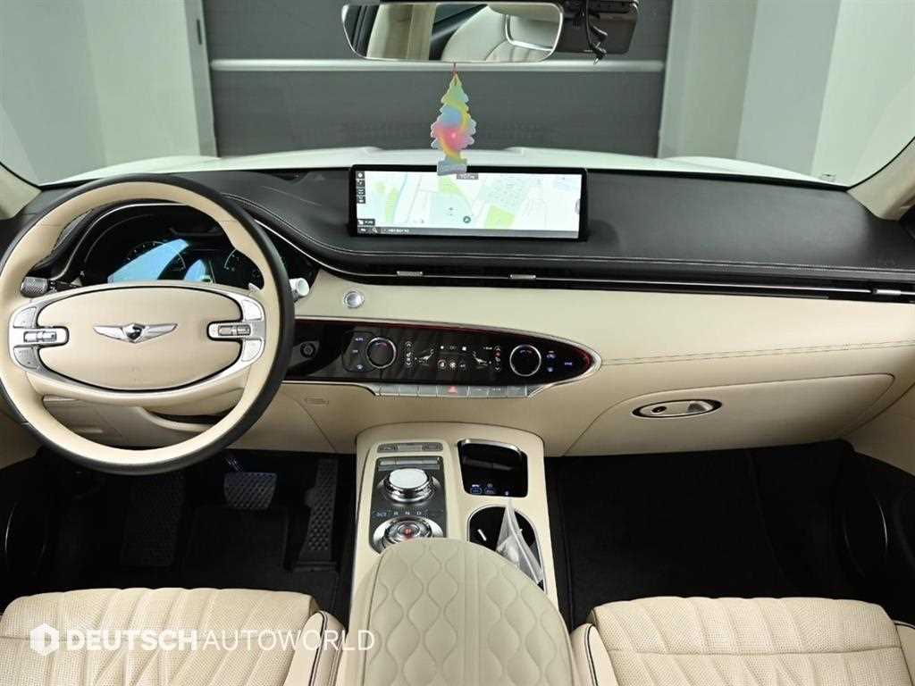 Genesis GV70 - Vista 8