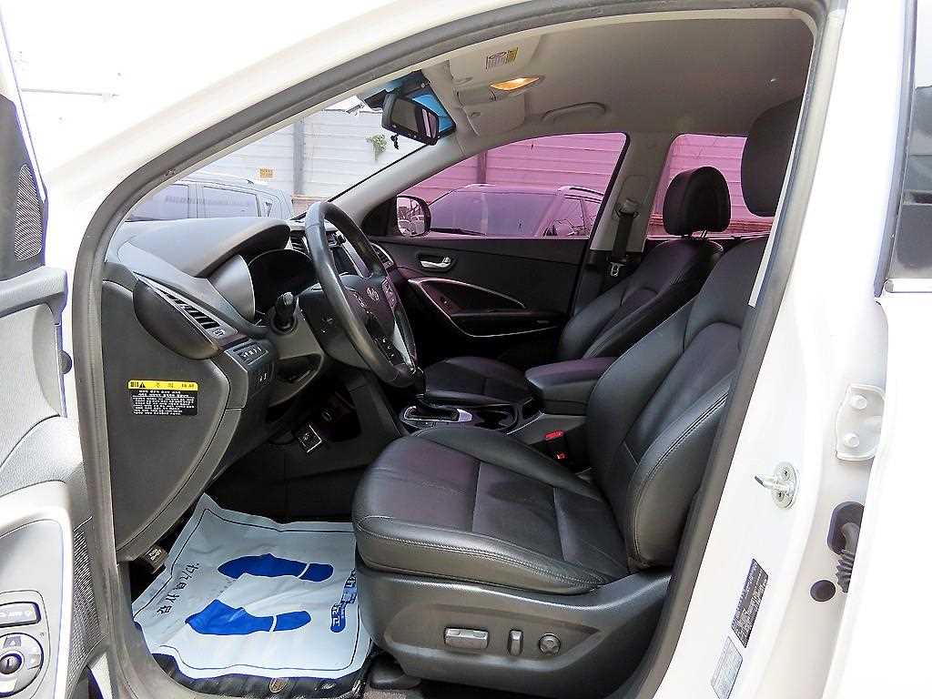 HYUNDAI Santa Fe - Vista 5