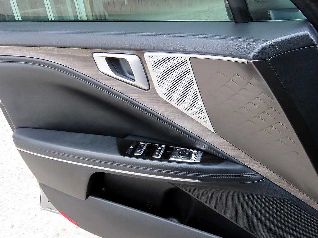 KIA K8 - Vista 11