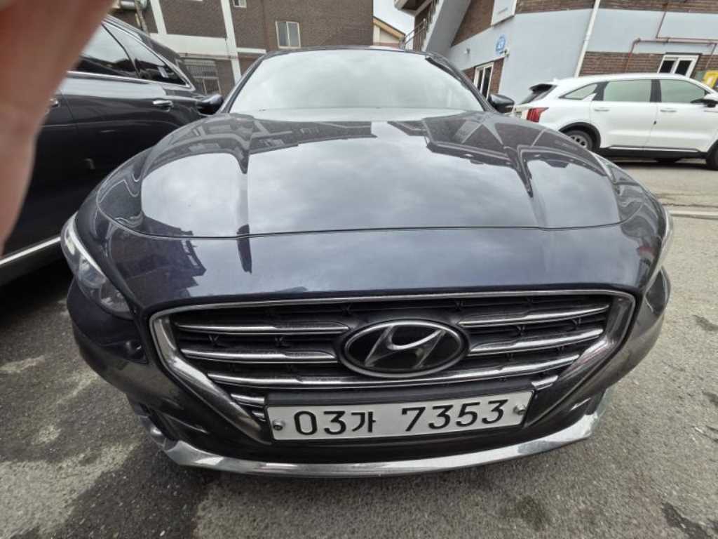 HYUNDAI Grandeur - Vista 2