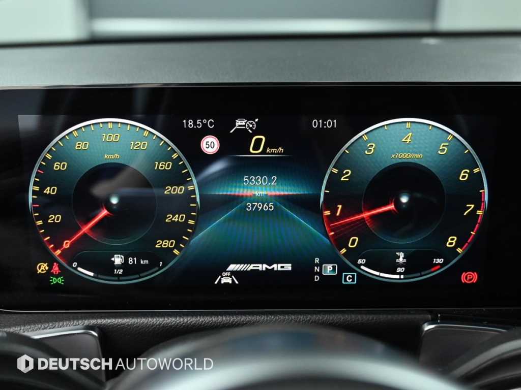 Mercedes Benz GLB Class - Vista 8