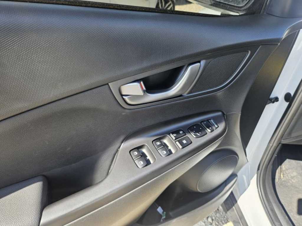 HYUNDAI Kona 2019 Blanco - Importación desde Corea - HF Imports Iquique - Foto 17