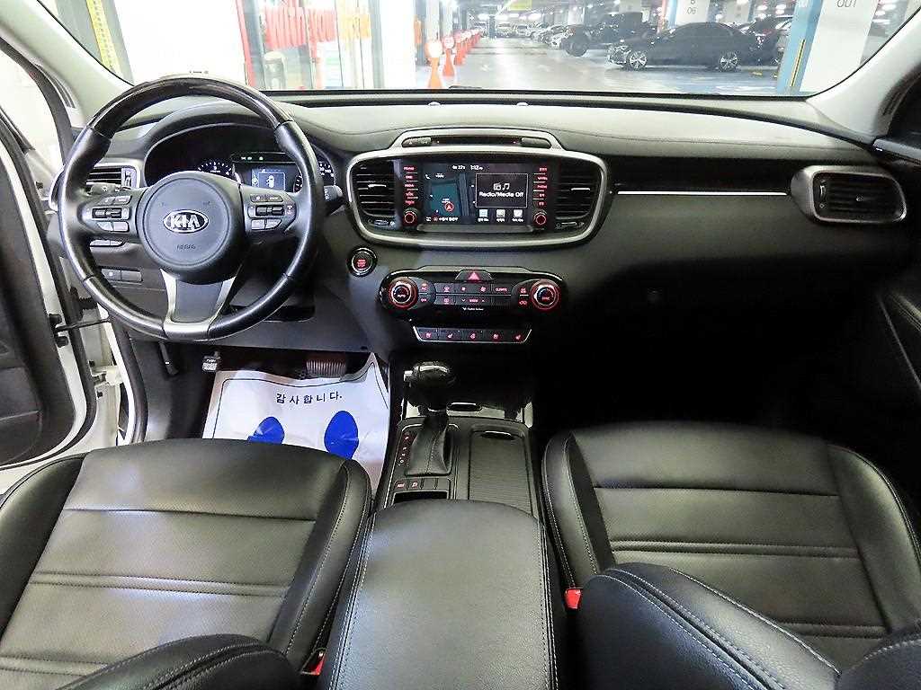 KIA Sorento - Vista 10