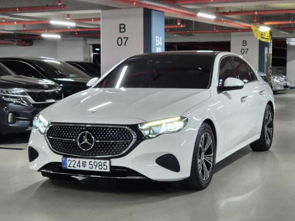 Mercedes Benz E class - Vista 2