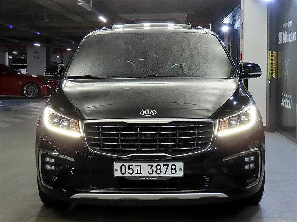 KIA Carnival - Vista 2