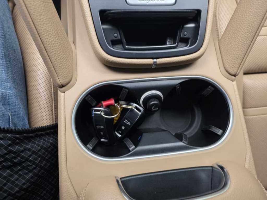 Porsche Cayenne - Vista 11