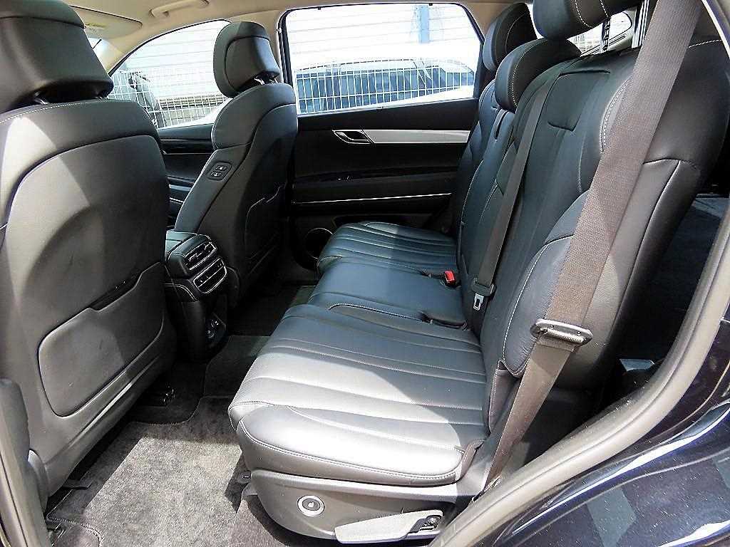 Genesis GV80 - Vista 6