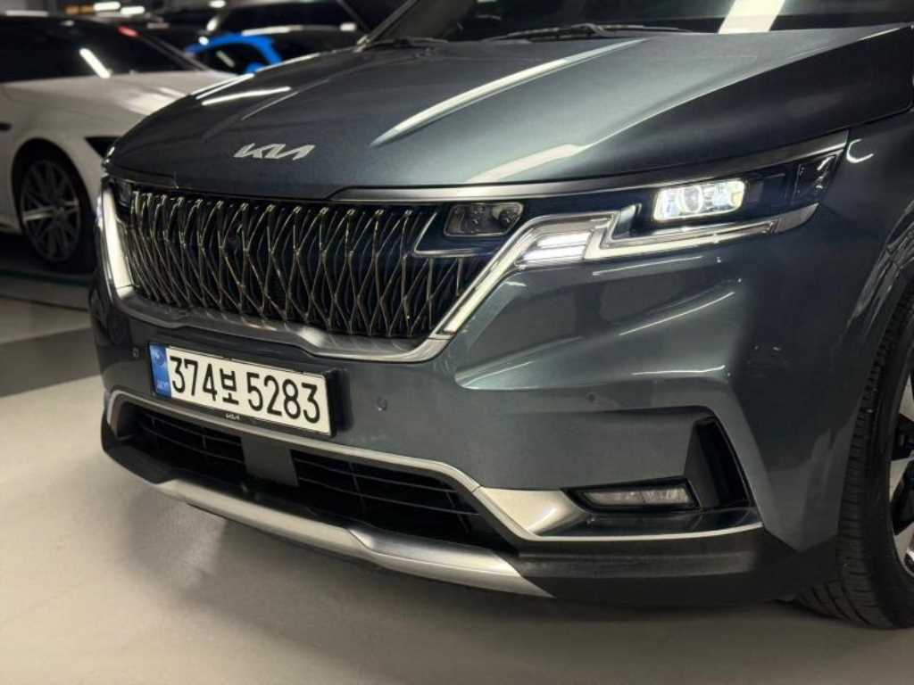 KIA Carnival - Vista 5