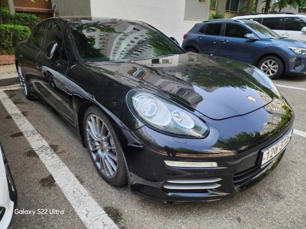 Porsche Panamera - Vista 2