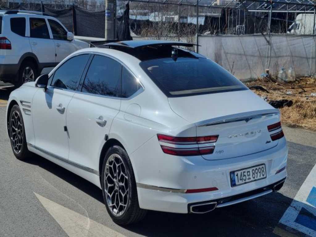 Genesis G80 - Vista 7