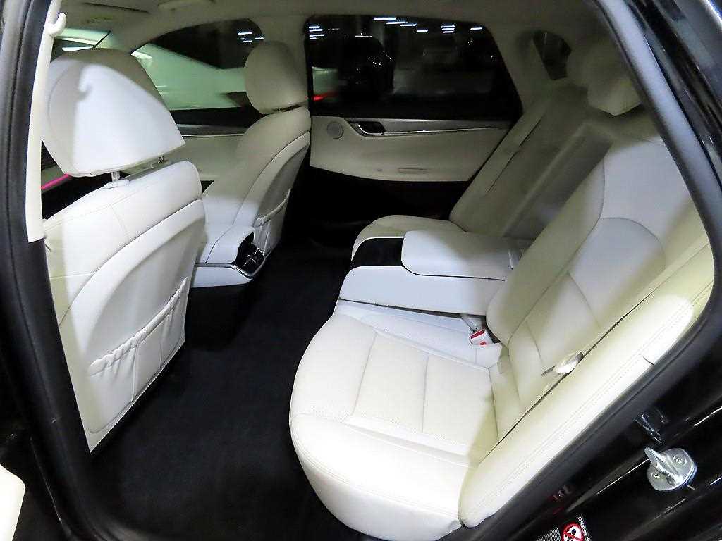 HYUNDAI Grandeur - Vista 7