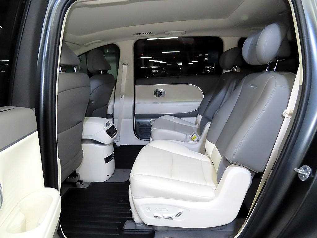 HYUNDAI IONIQ 9 - Vista 7