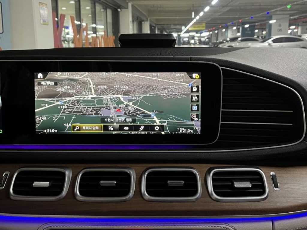 Mercedes Benz GLE Class - Vista 10