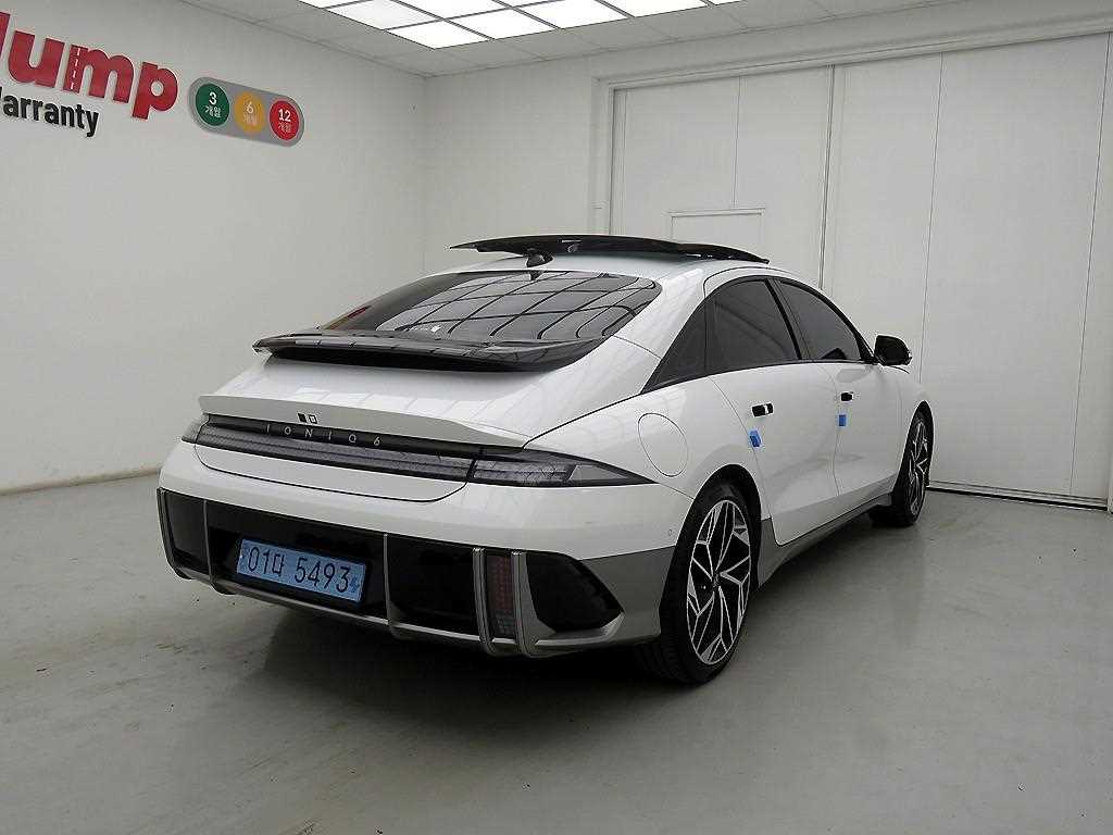 HYUNDAI Ioniq 6 - Vista 4