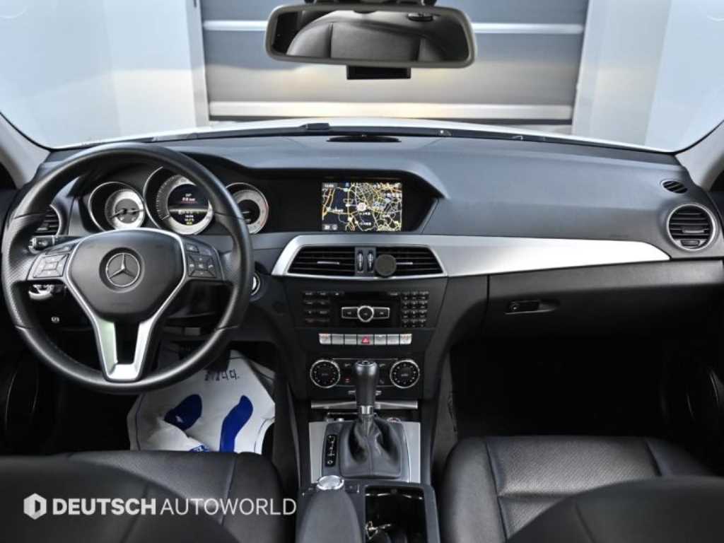 Mercedes Benz C Class - Vista 7