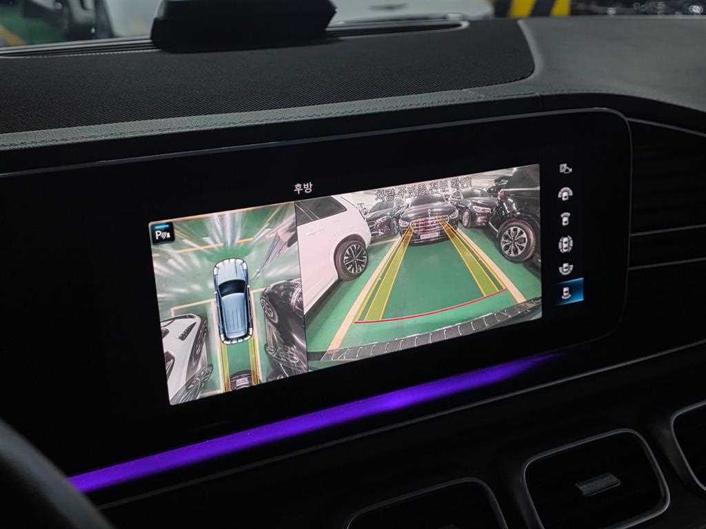 Mercedes Benz GLE Class - Vista 10