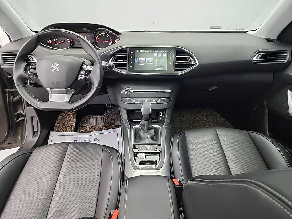 Peugeot 308 - Vista 7
