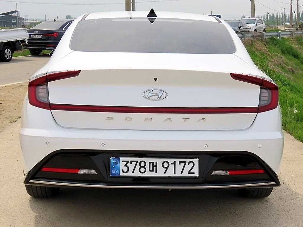HYUNDAI Sonata - Vista 4
