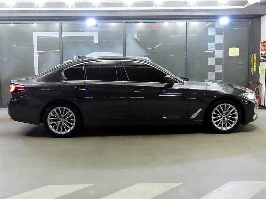 BMW 5 Series - Vista 3