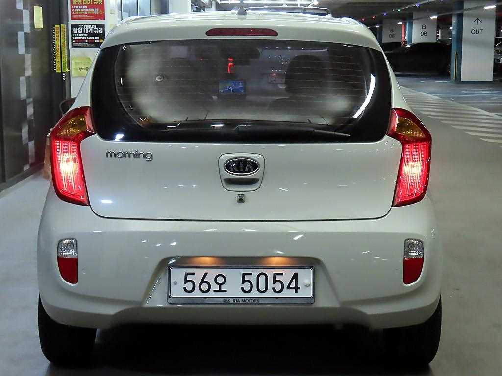 KIA Morning - Vista 5